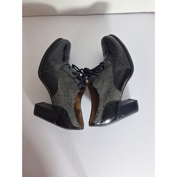 CLARKS Artisan Black/Gray Oxford Heels Womens Sz 6.5 Whimsigoth Victorian Witchy - Picture 9 of 11